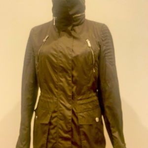 BCBG zip front fitted jacket- olive green